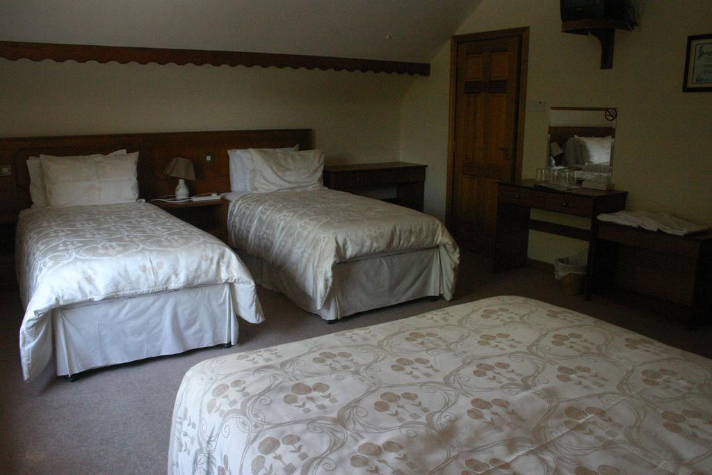 Portarra Lodge Guesthouse Moycullen Zimmer foto